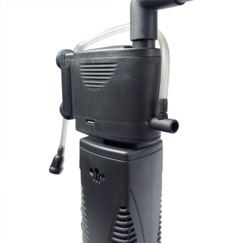 AC001